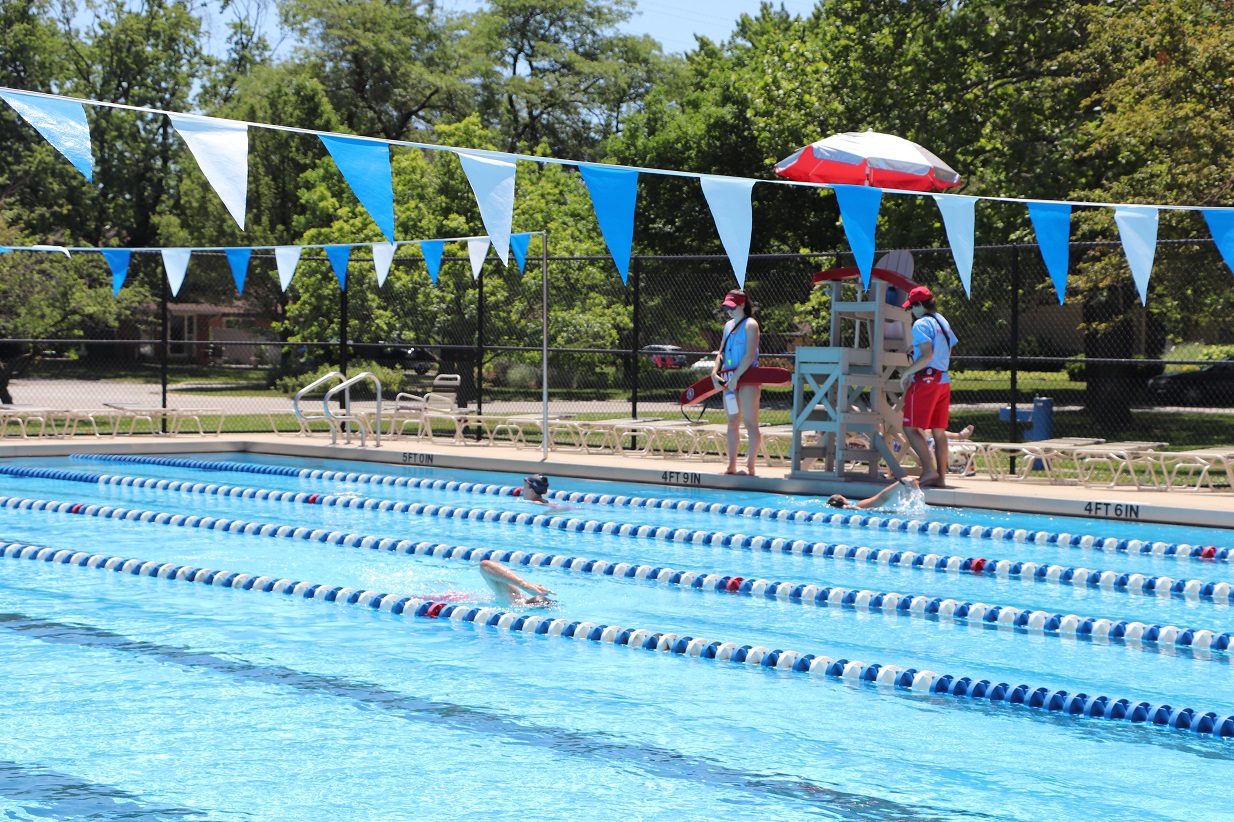 East End Pool opening weekend Elmhurst Park District